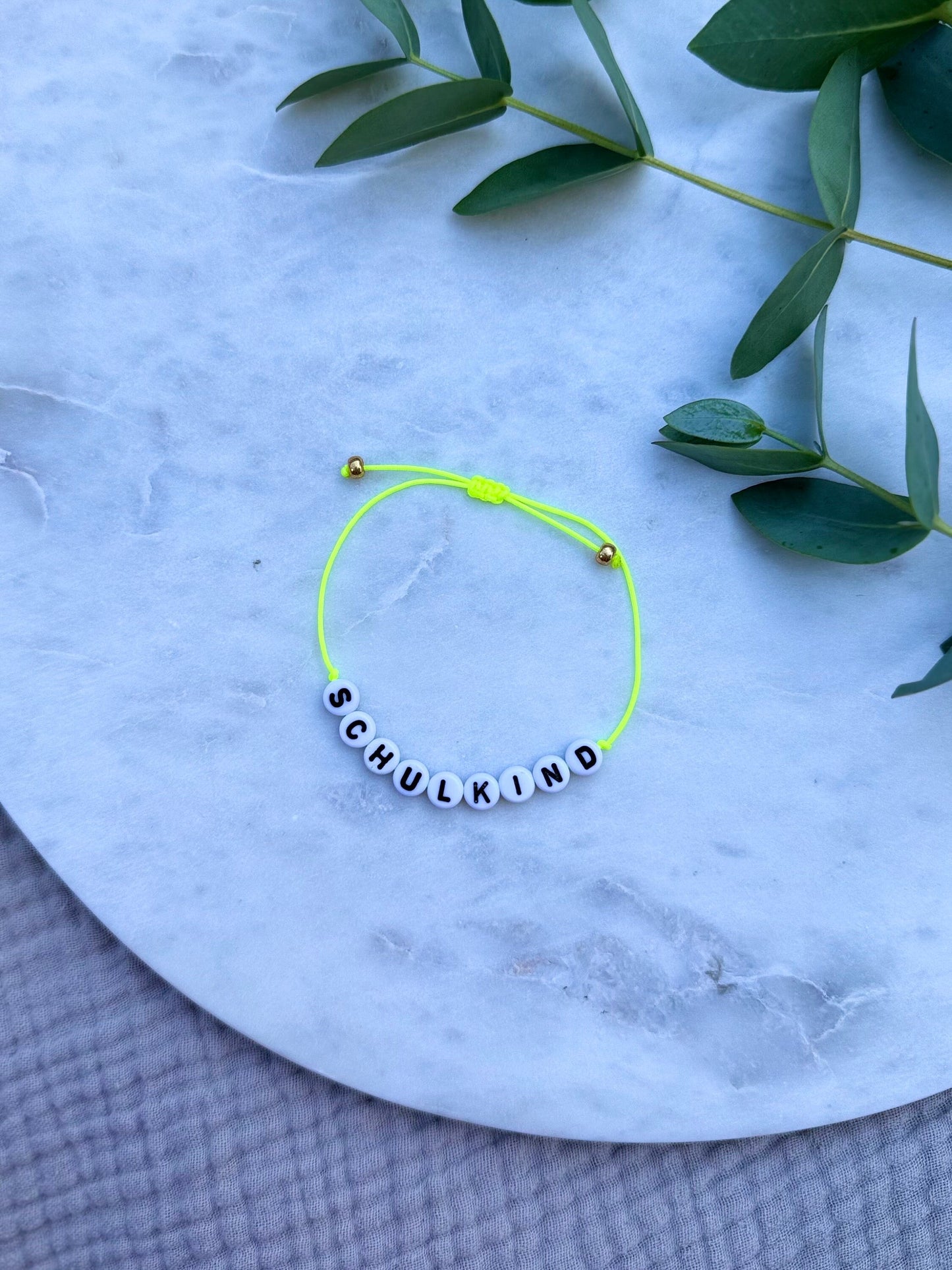 Buntes Schulkind Armband - Handgefertigt zur Einschulung Kinderarmband
