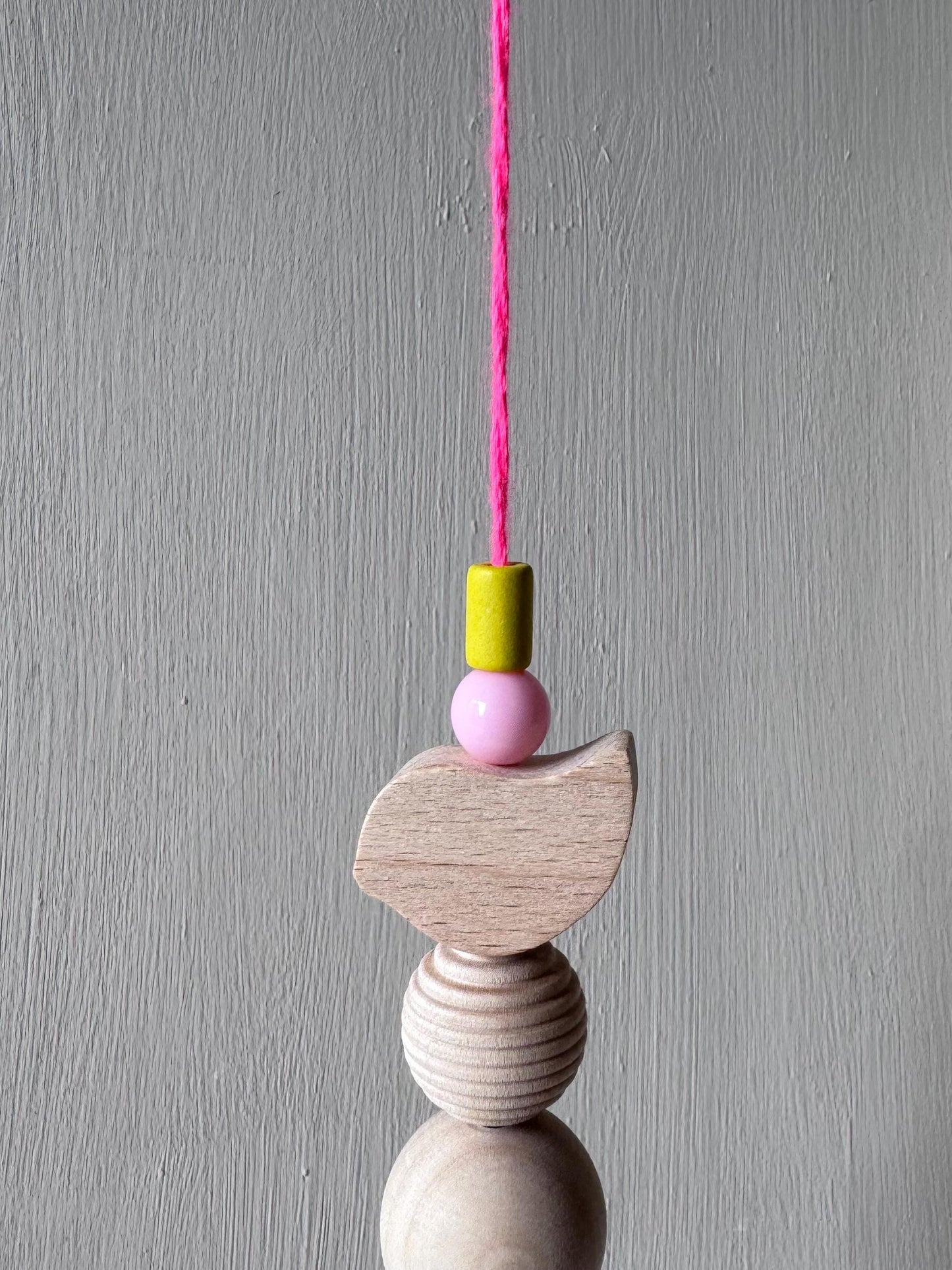 Handgefertigter bunter Sonnenfänger VOGEL - Suncatcher mit Prisma - Regenbogen Fensterdekoration aus Glas