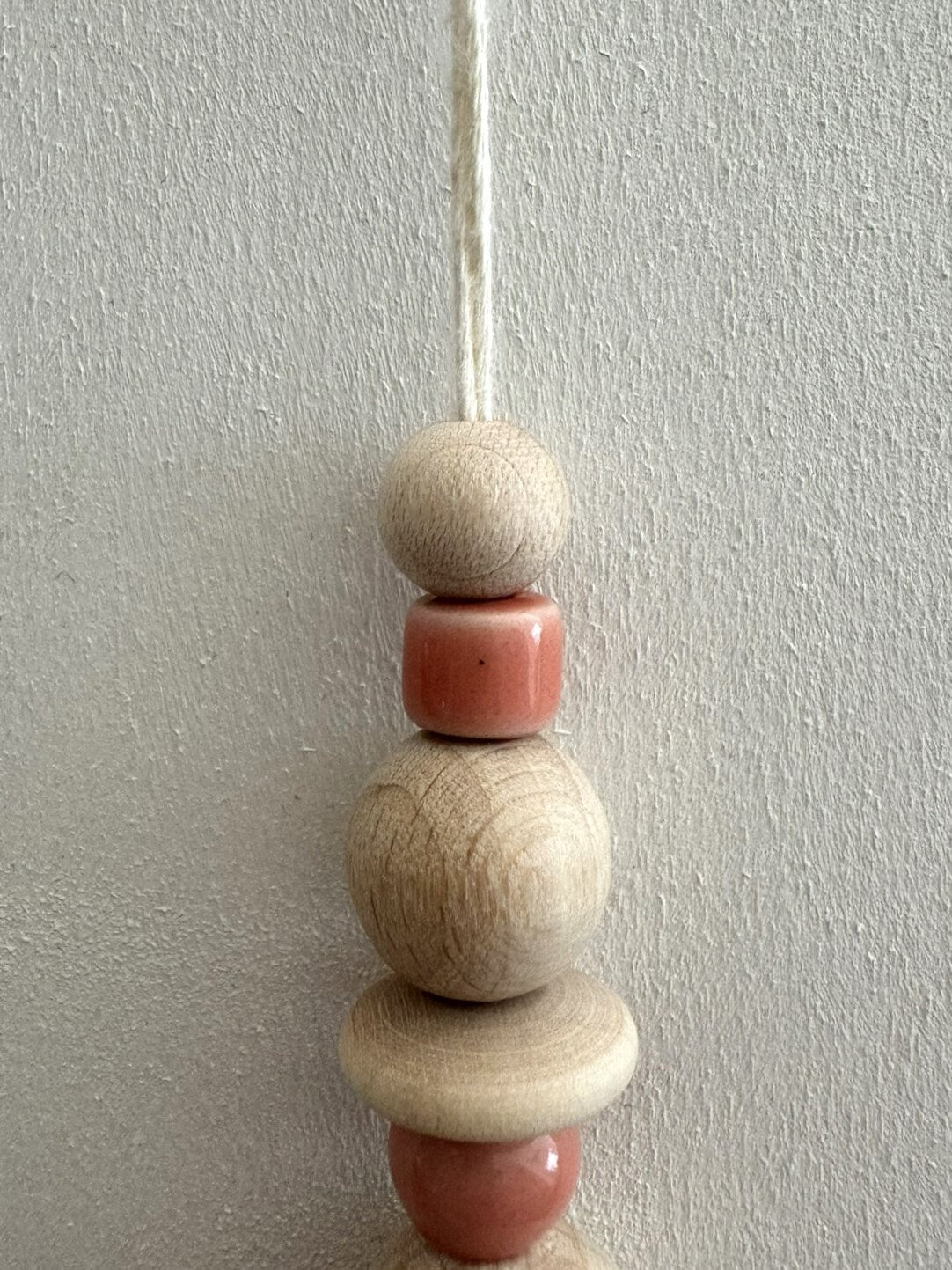 Handgefertigter schlichter Sonnenfänger - Suncatcher mit Prisma - Regenbogen Fensterdekoration aus Glas