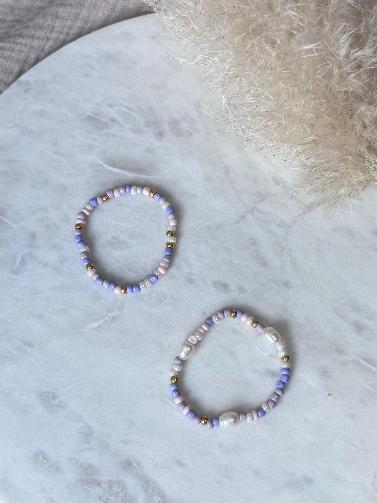 Armband 2er Set handgefertigt - Rocaillesperlen Süßwasserperlen Sommerfarben