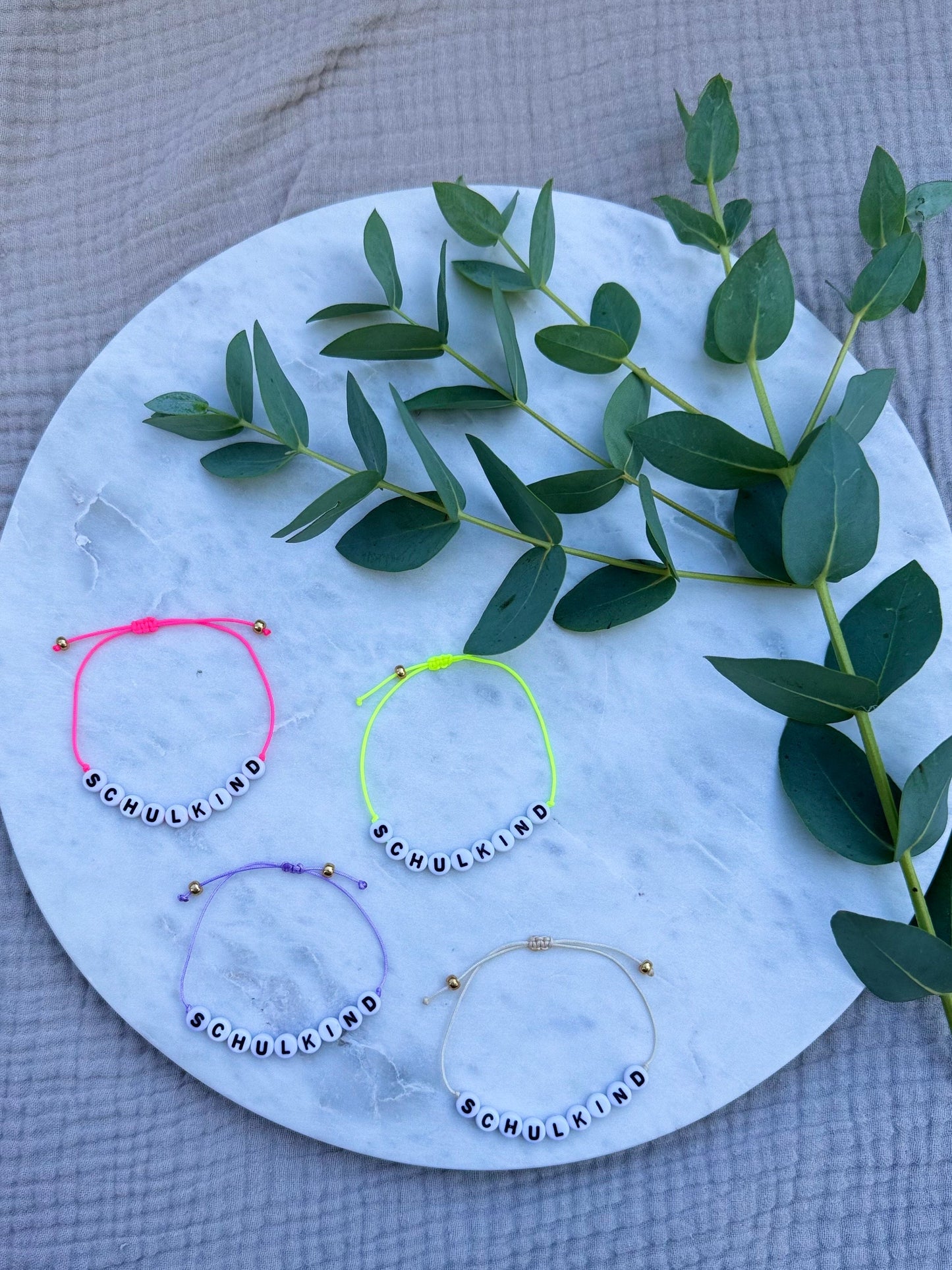 Buntes Schulkind Armband - Handgefertigt zur Einschulung Kinderarmband