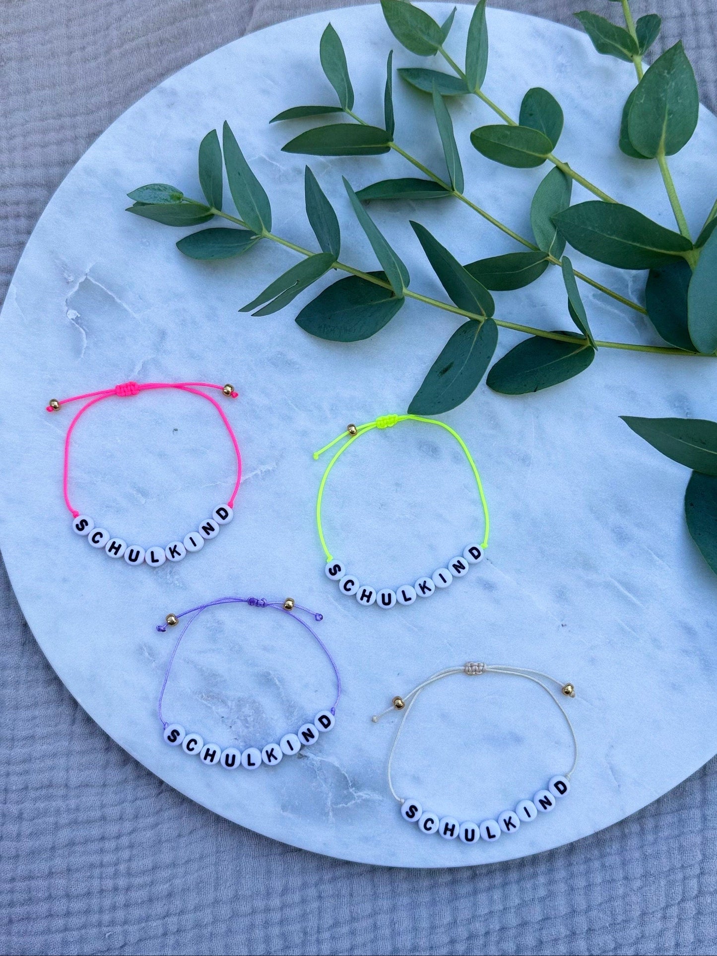 Schulkind Armband Bunt - Handgefertigt zur Einschulung Kinderarmband