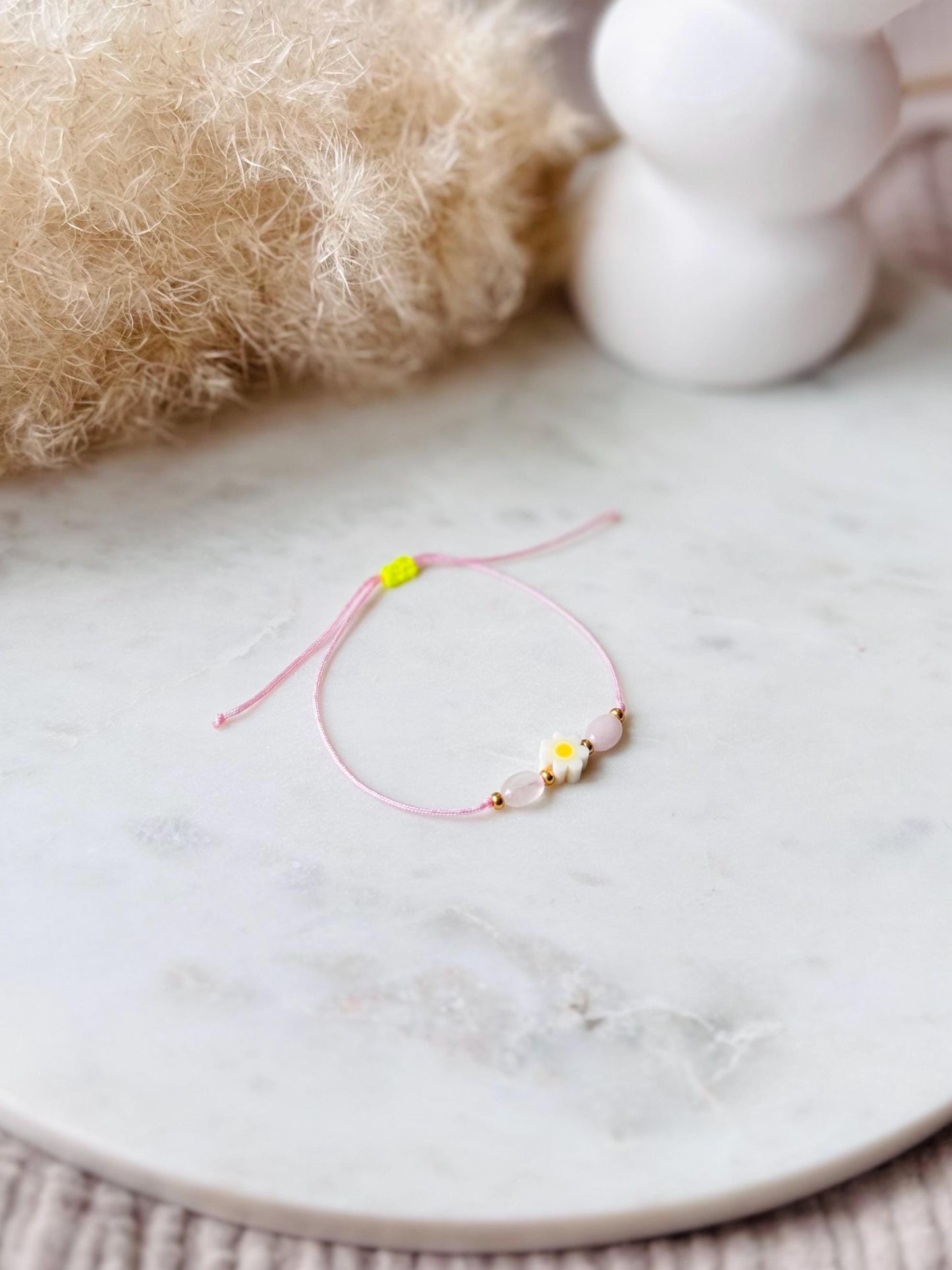 Buntes Rosenquarz Armband handgefertigt BLUME - in tollen Sommerfarben - Freundschaftsarmband