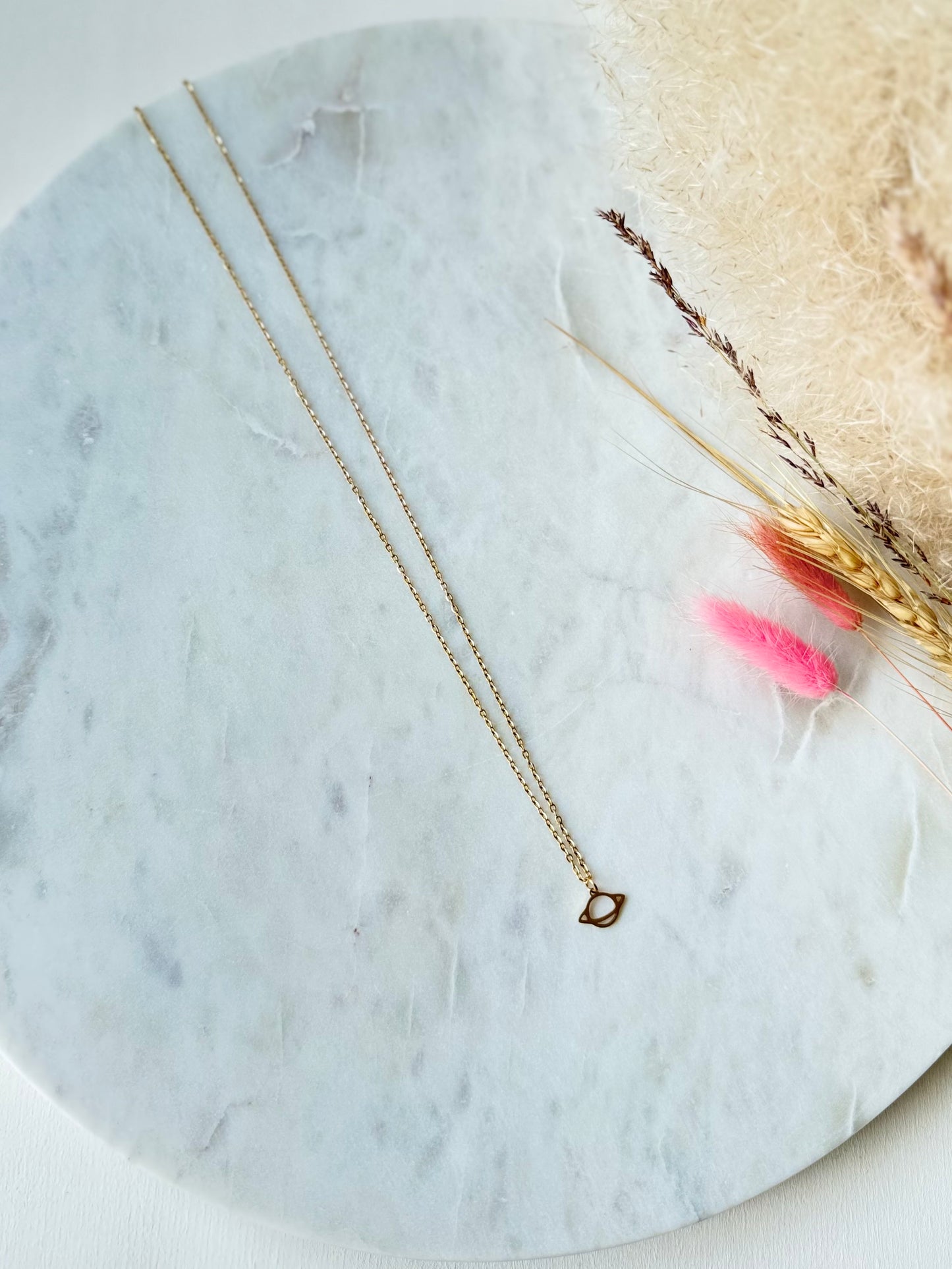 Vergoldete Edelstahlkette mit Planetanhänger handgefertigt - UNIVERSUM - Edelstein Schmuck Damen