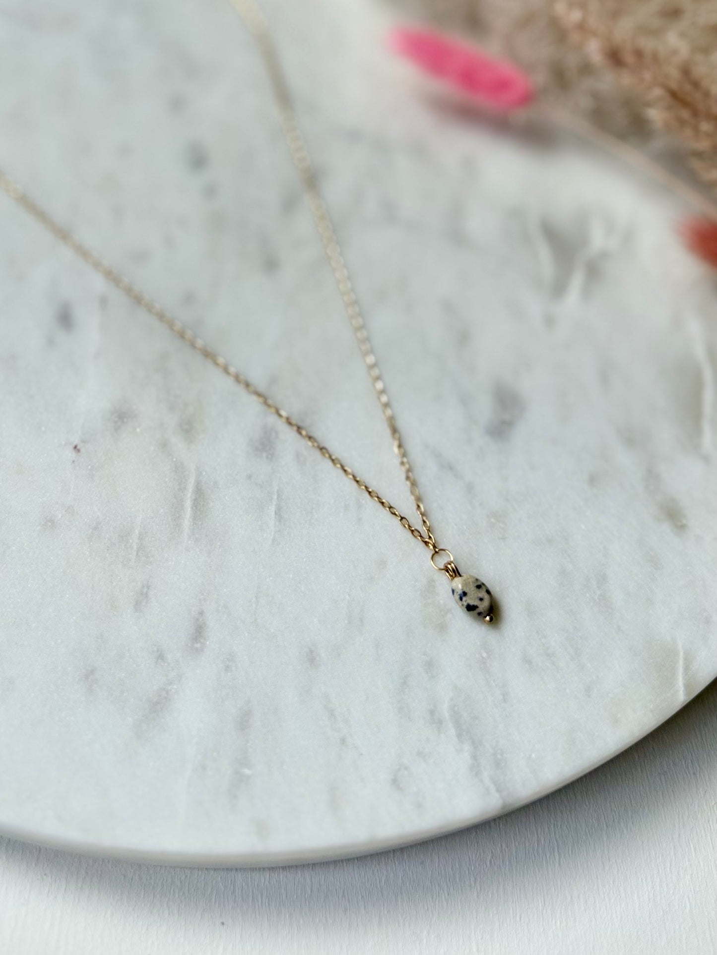Vergoldete Edelstahlkette Dalmatinerjaspis handgefertigt - Edelstein Schmuck Damen