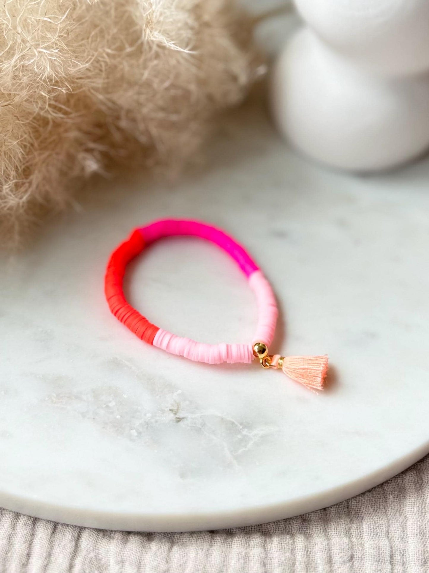 Katsuki Perlenarmband handgefertigt - Buntes Armband mit Quaste