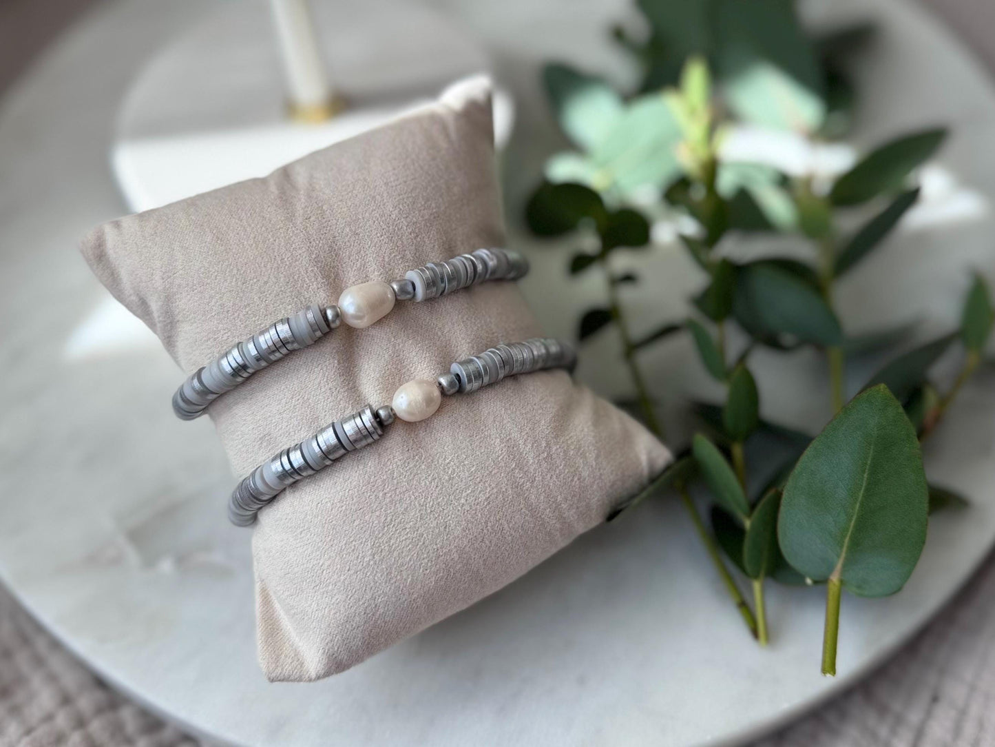 Katsuki Perlenarmband handgefertigt - Schlichtes Armband mit Süßwasserperle