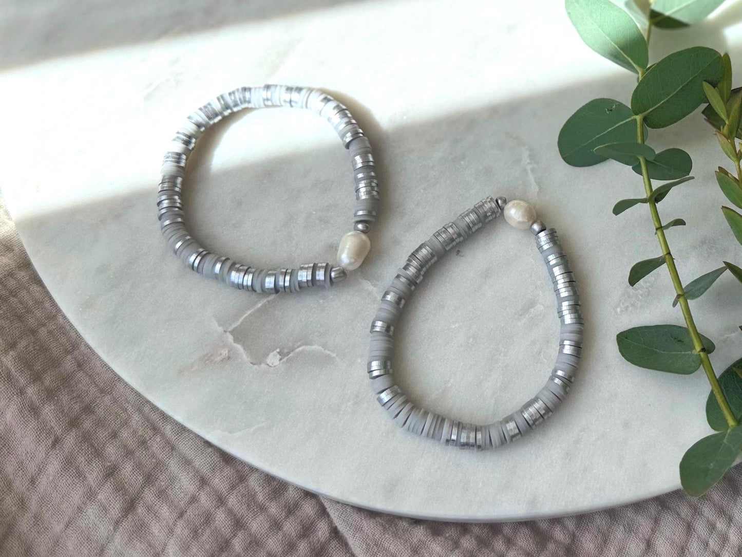 Katsuki Perlenarmband handgefertigt - Schlichtes Armband mit Süßwasserperle