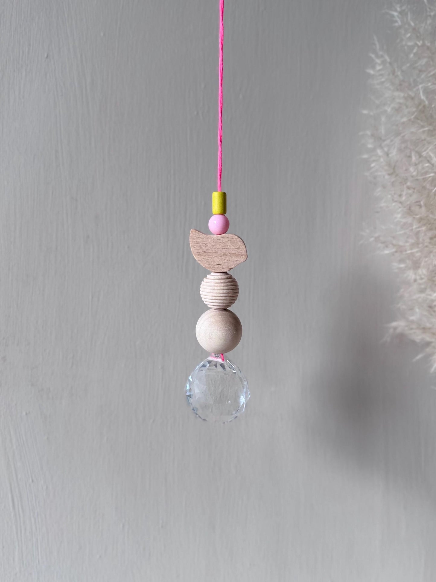 Handgefertigter bunter Sonnenfänger VOGEL - Suncatcher mit Prisma - Regenbogen Fensterdekoration aus Glas