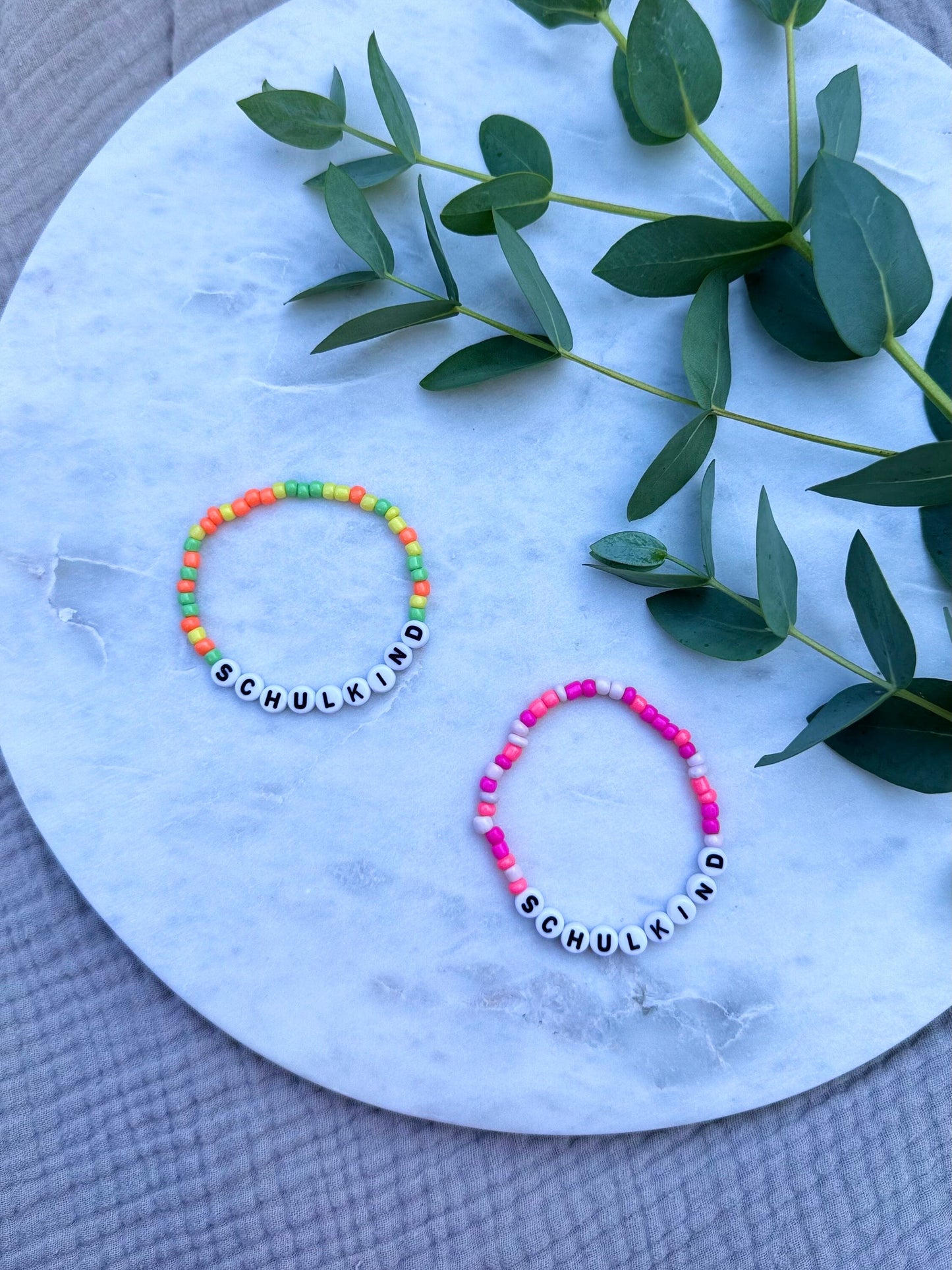 Buntes Schulkind Armband - Handgefertigt zur Einschulung Kinderarmband