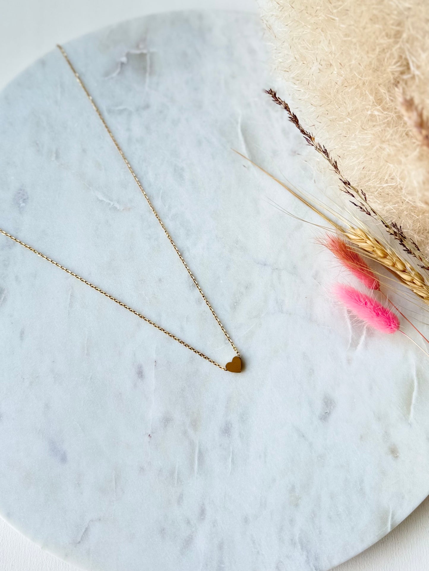 Vergoldete Edelstahlkette mit Herzanhänger handgefertigt - Herzekette Damen