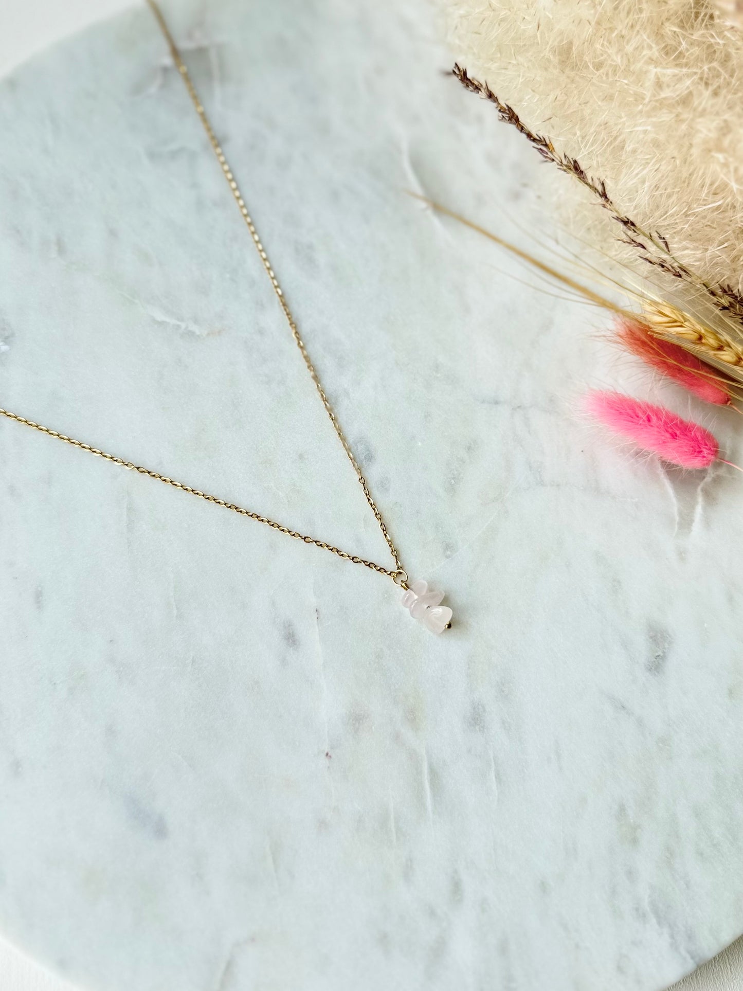 Vergoldete Edelstahlkette Rosenquarz handgefertigt CHIPS - Edelstein Schmuck Damen