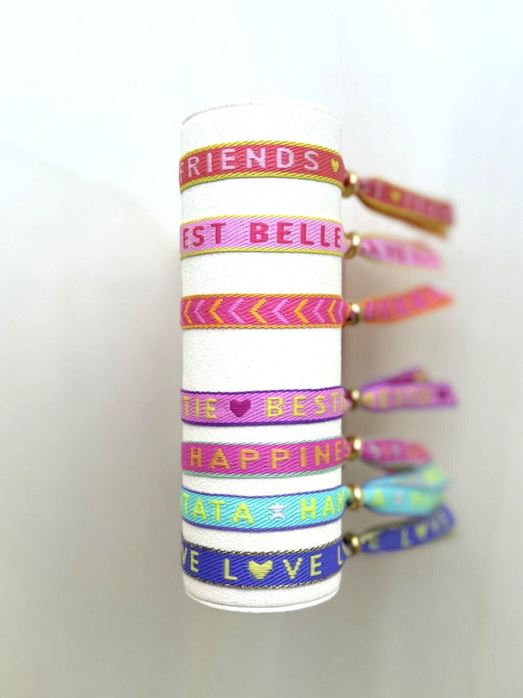 Verstellbares buntes Textarmband mit goldener Stoppperle - Freundschaftsarmband Boho Style