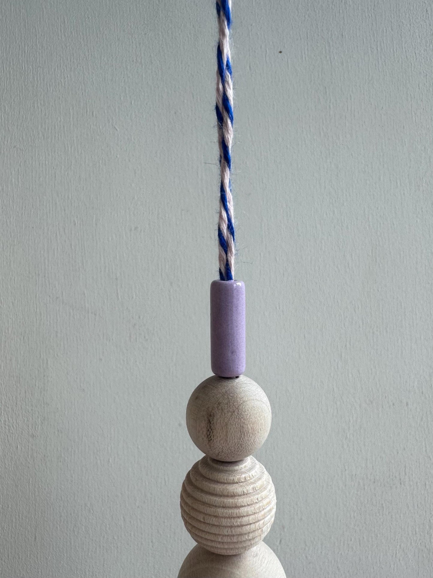 Handgefertigter bunter Sonnenfänger - Suncatcher mit Prisma - Regenbogen Fensterdekoration aus Glas