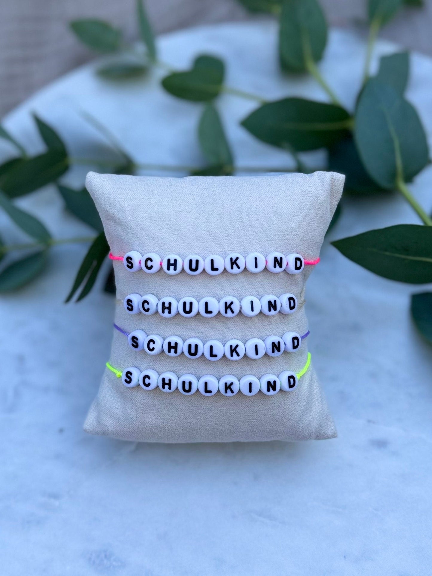 Buntes Schulkind Armband - Handgefertigt zur Einschulung Kinderarmband