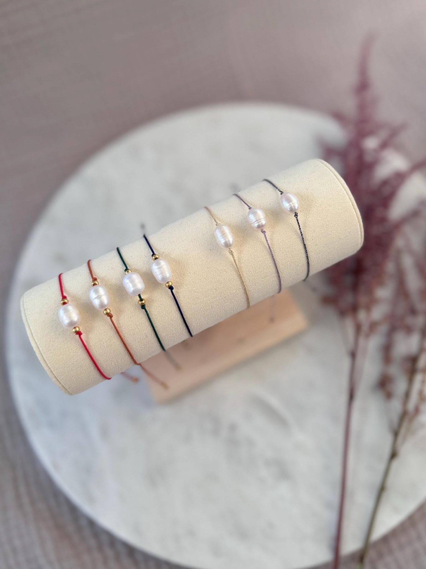 Süßwasserperlen Armband handgefertigt - Freundschaftsarmband in natürlichen Farben