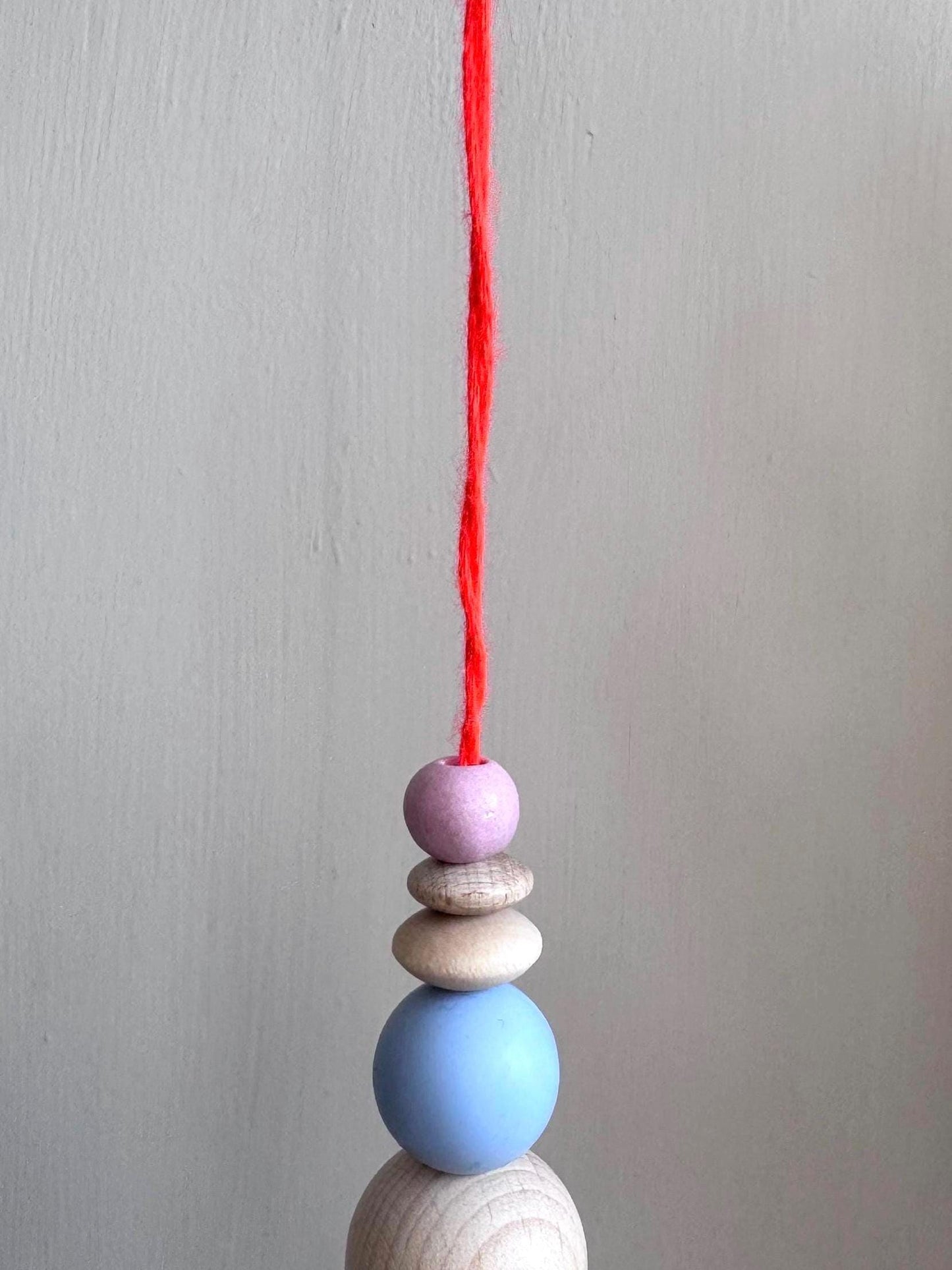 Handgefertigter bunter Sonnenfänger - Suncatcher mit Prisma - Regenbogen Fensterdekoration aus Glas