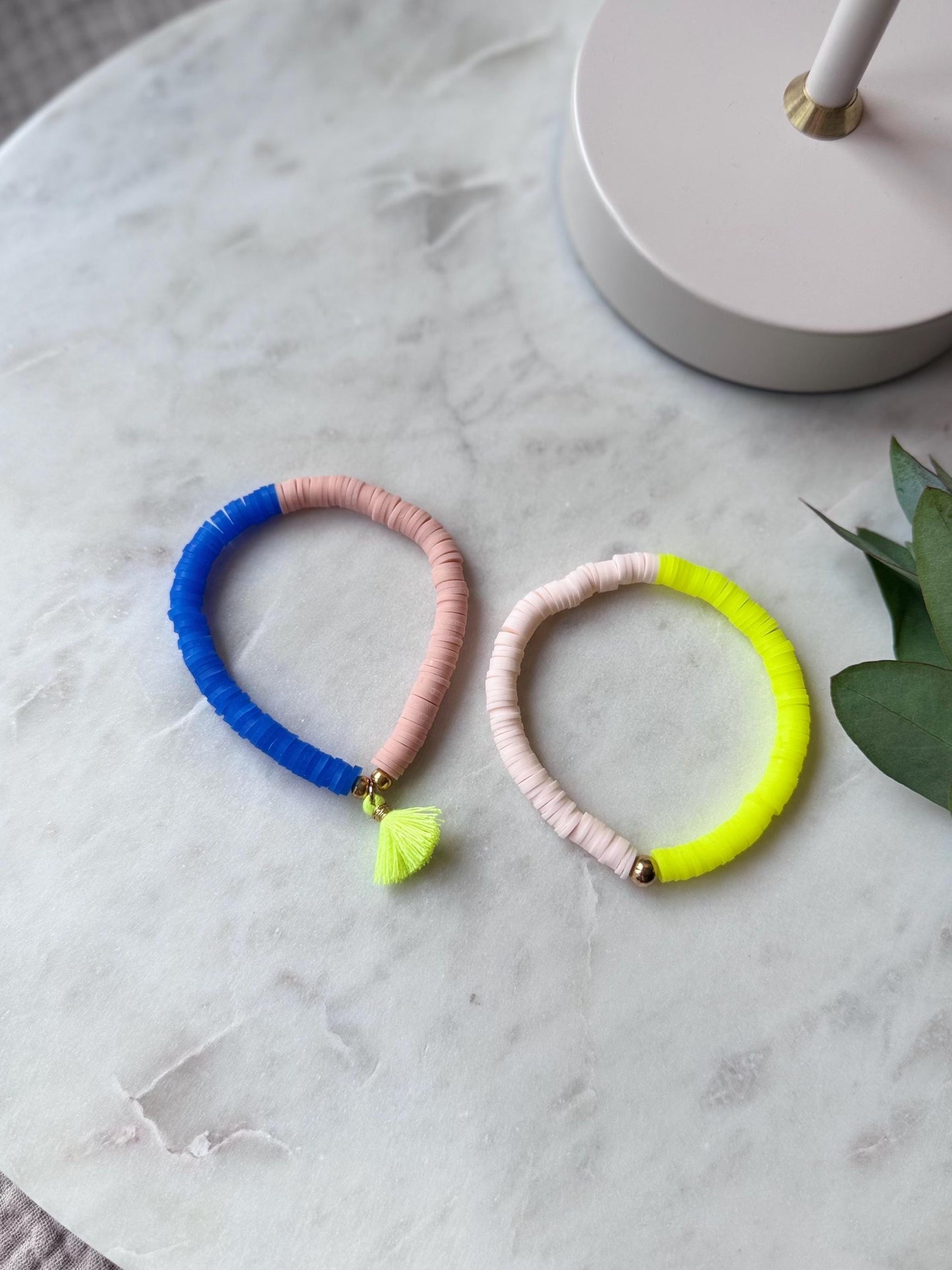 Katsuki Perlenarmband handgefertigt - Buntes Armband mit Quaste