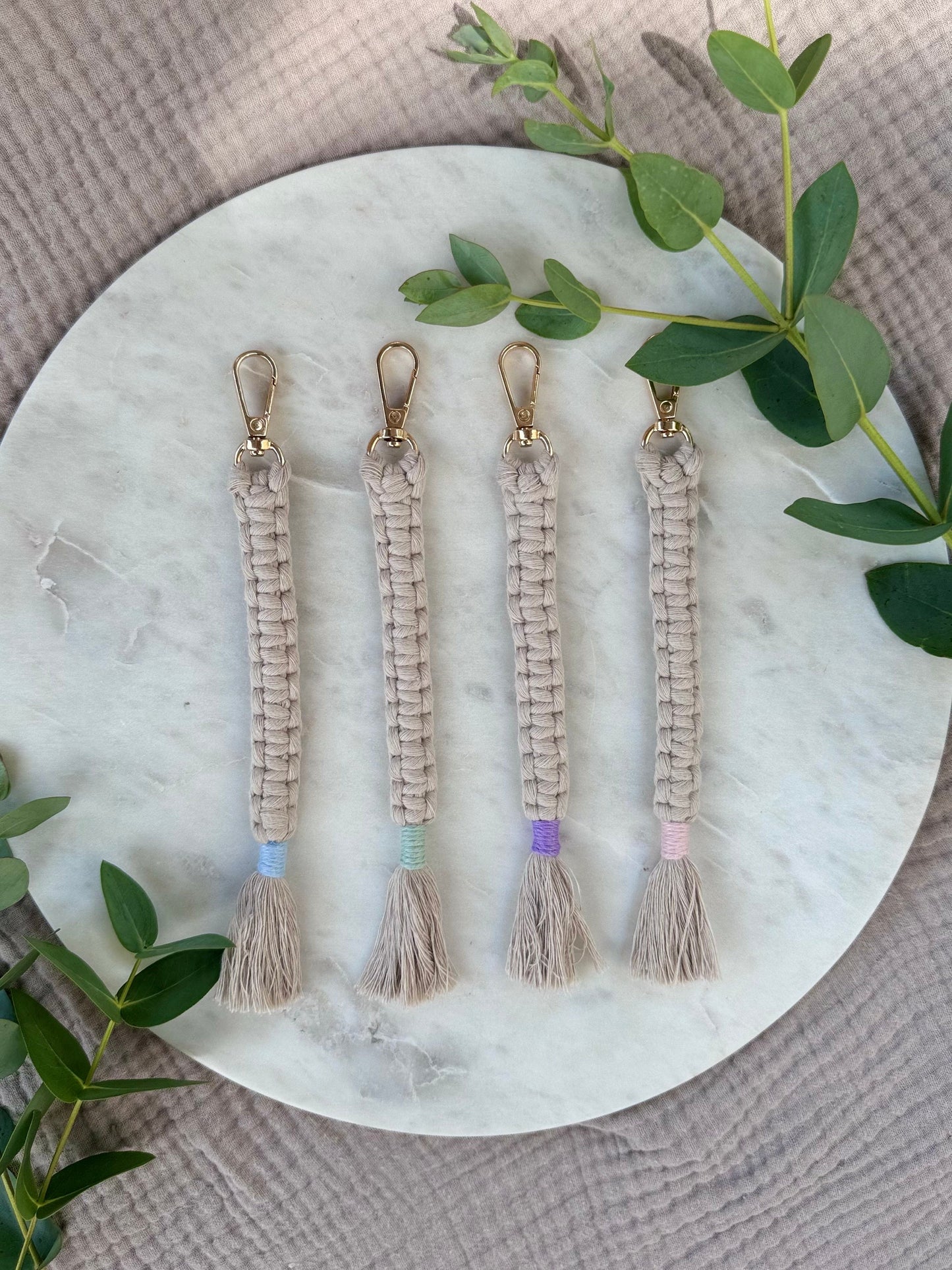 Handgefertigter Makramee Schlüsselanhänger - Boho Scandi Style Accessoire