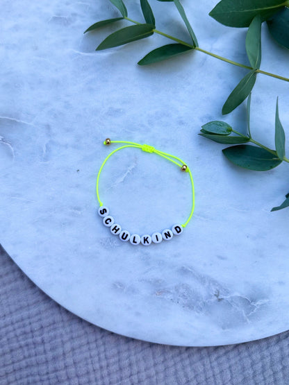 Buntes Schulkind Armband - Handgefertigt zur Einschulung Kinderarmband