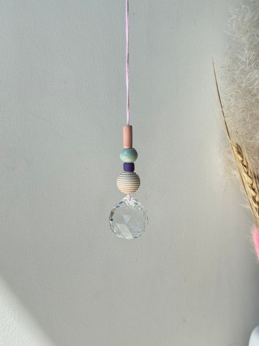 Handgefertigter bunter Sonnenfänger Rosa und Grün - Suncatcher mit Prisma - Regenbogen Fensterdekoration aus Glas