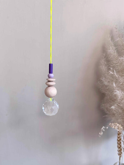 Handgefertigter bunter Sonnenfänger - Suncatcher mit Prisma - Regenbogen Fensterdekoration aus Glas