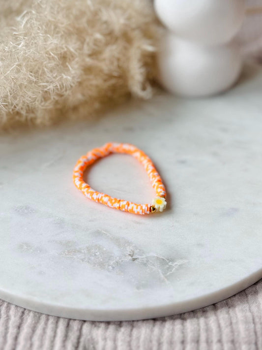 Katsuki Perlenarmband handgefertigt - Gemustertes Armband mit Blume in Neonorange