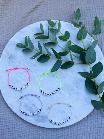 Buntes Schulkind Armband - Handgefertigt zur Einschulung Kinderarmband