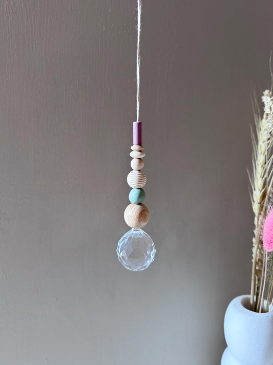 Handgefertigter bunter Sonnenfänger - Suncatcher mit Prisma - Regenbogen Fensterdekoration aus Glas