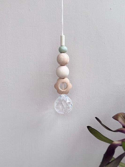 Handgefertigter bunter Sonnenfänger BLUME - Suncatcher mit Prisma - Regenbogen Fensterdekoration aus Glas