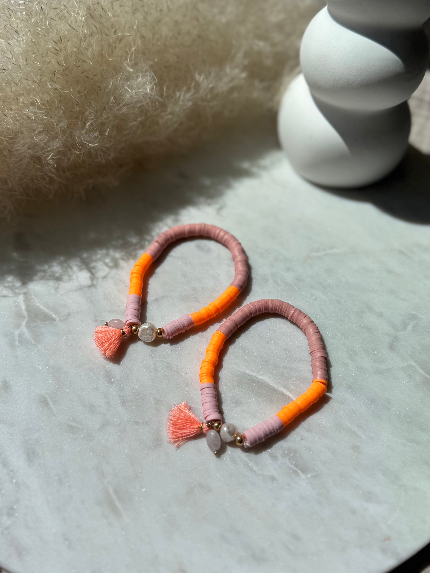 Katsuki Perlenarmband mit Süßwasserperle handgefertigt - Buntes Armband mit Quaste
