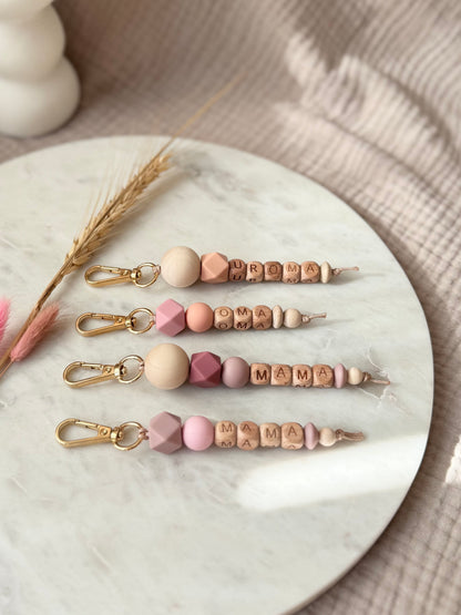 Schlüsselanhänger OMA Rosa & Peach- Holzperlen & Silikonperlen - Geschenk für Oma