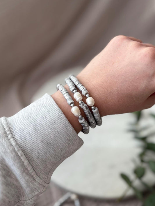 Katsuki Perlenarmband handgefertigt - Schlichtes Armband mit Süßwasserperle