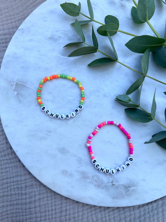 Buntes Schulkind Armband - Handgefertigt zur Einschulung Kinderarmband