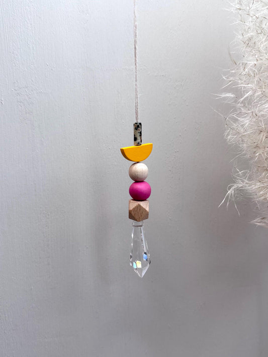 Handgefertigter bunter Sonnenfänger - Suncatcher mit Prisma - Regenbogen Fensterdekoration aus Glas