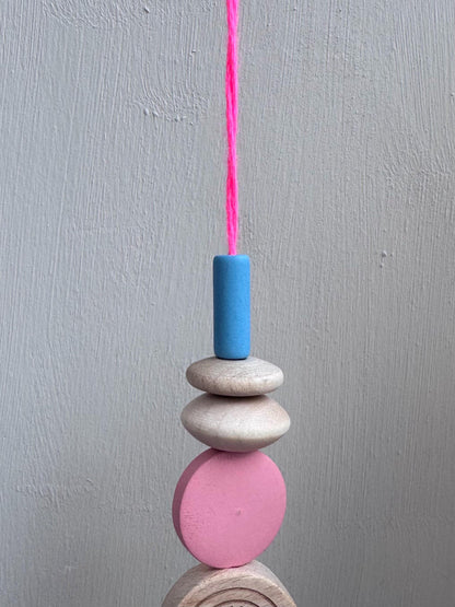 Handgefertigter bunter Sonnenfänger - Suncatcher mit Prisma - Regenbogen Fensterdekoration aus Glas
