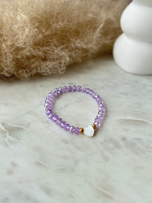 Handgemachtes Armband mit Muschelherz - Flieder Lila | Glas Facettperlen