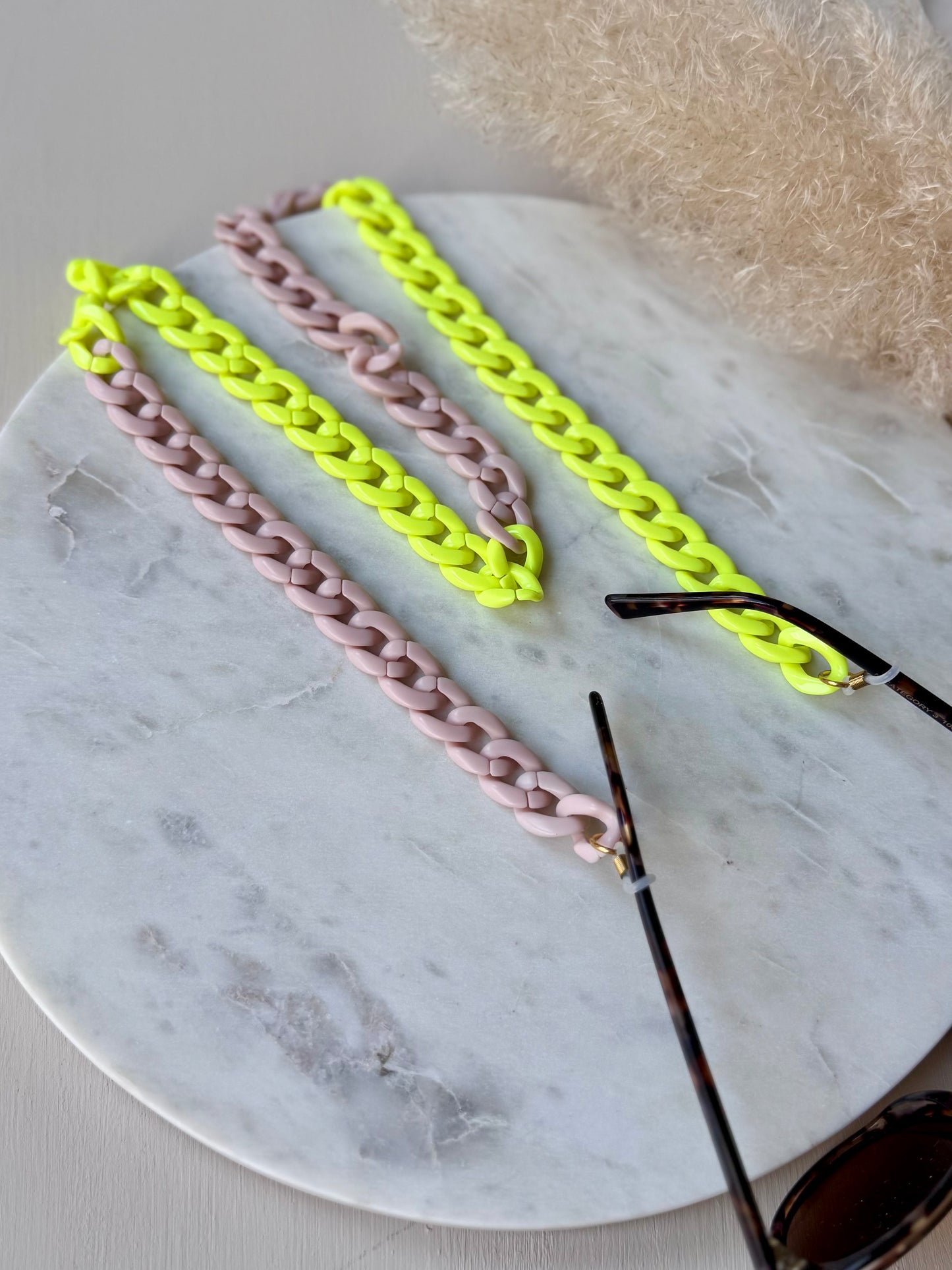 Handgefertigte Brillenkette Acryl Gliederlook NEONGELB - Sonnenbrillenkette Sommerfarben