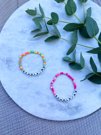 Buntes Schulkind Armband - Handgefertigt zur Einschulung Kinderarmband