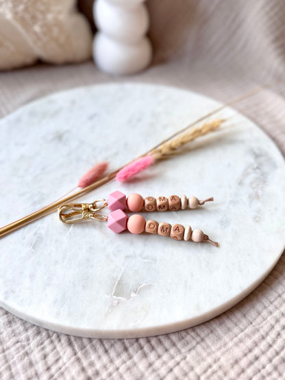 Schlüsselanhänger OMA Rosa & Peach- Holzperlen & Silikonperlen - Geschenk für Oma