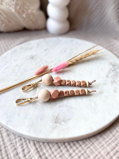 Schlüsselanhänger UROMA - Holzperlen & Silikonperlen - Geschenk für Uroma