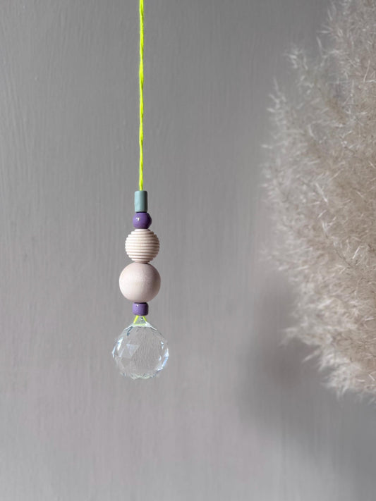 Handgefertigter bunter Sonnenfänger - Suncatcher mit Prisma - Regenbogen Fensterdekoration aus Glas