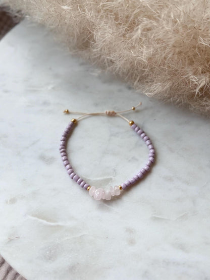 Zartes Edelsteinarmband handgefertigt - mit Rosenquarz - Freundschaftsarmband