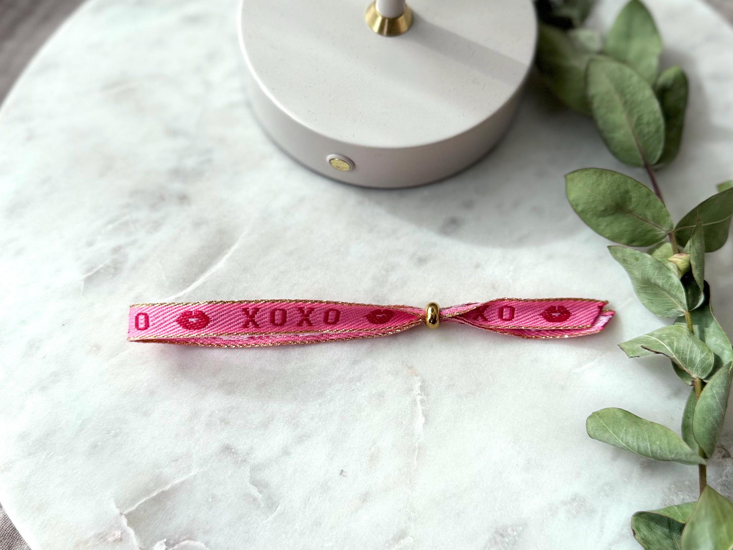 Verstellbares Textarmband mit goldener Stoppperle - Freundschaftsarmband Boho Style
