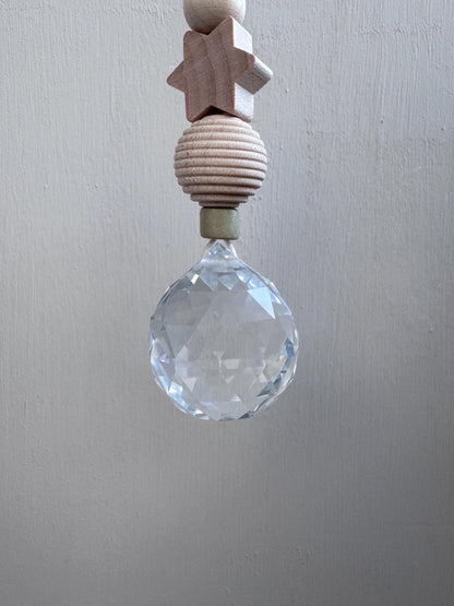 Handgefertigter schlichter Sonnenfänger STERN - Suncatcher mit Prisma - Regenbogen Fensterdekoration aus Glas