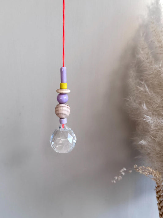 Handgefertigter bunter Sonnenfänger Neonorange, Gelb & Flieder - Suncatcher mit Prisma - Regenbogen Fensterdekoration aus Glas