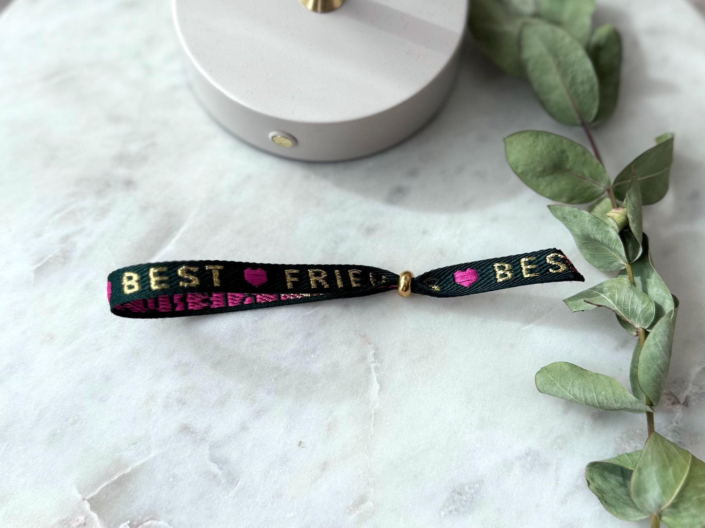 Verstellbares Textarmband mit goldener Stoppperle - Freundschaftsarmband Boho Style