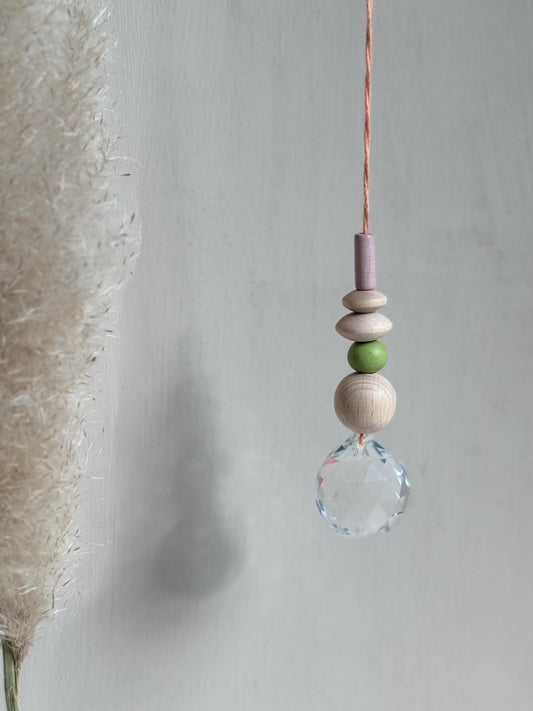 Handgefertigter bunter Sonnenfänger - Suncatcher mit Prisma - Regenbogen Fensterdekoration aus Glas