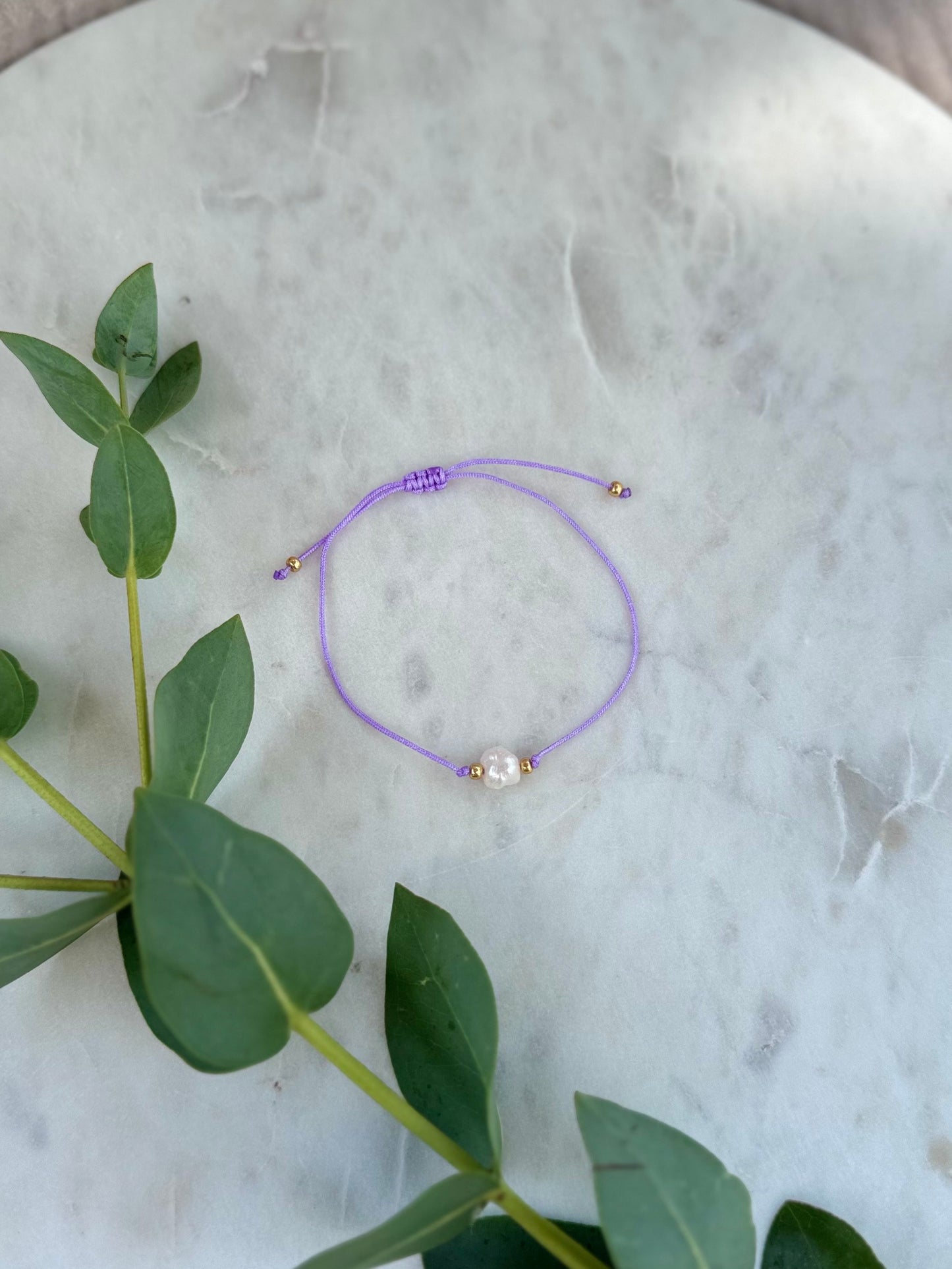 Süßwasserperlen Armband handgefertigt - Ibiza Style Freundschaftsarmband bunte Farben