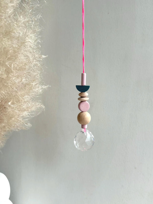 Handgefertigter bunter Sonnenfänger - Suncatcher mit Prisma - Regenbogen Fensterdekoration aus Glas